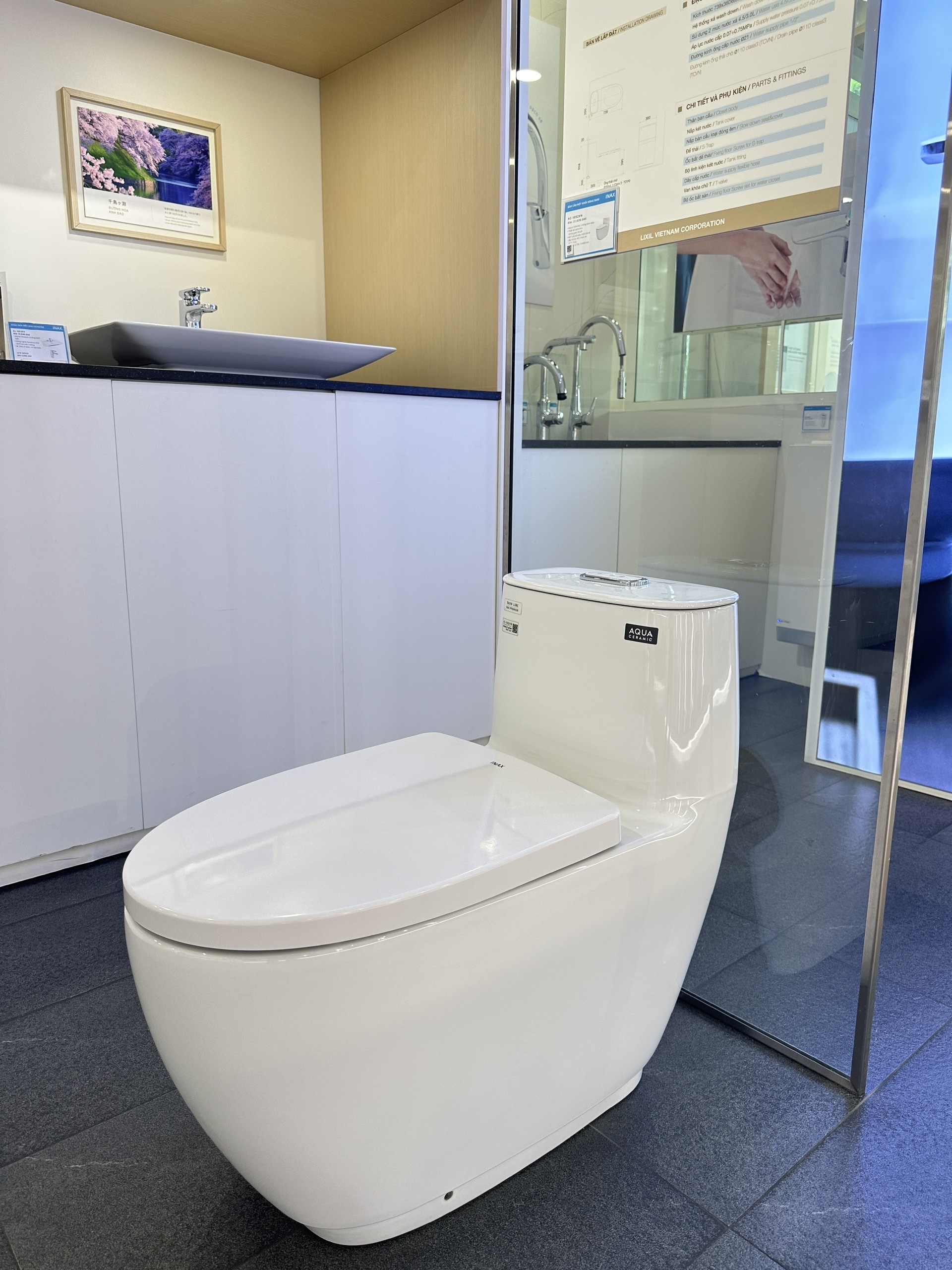 Thiết bị vệ sinh cao cấp chính hãng giá rẻ 2022 Bồn Cầu INAX AC-1052VN (AC1052VN) 1 Khối Aqua Ceramic - Ảnh 4